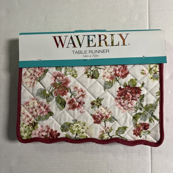 Waverly Quilted Table Runner Pink‎ Hydrangea Reversible Striped French Country - Picture 3 of 10